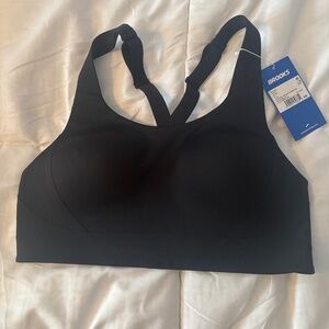 Brooks limitless racer back NWT 34C